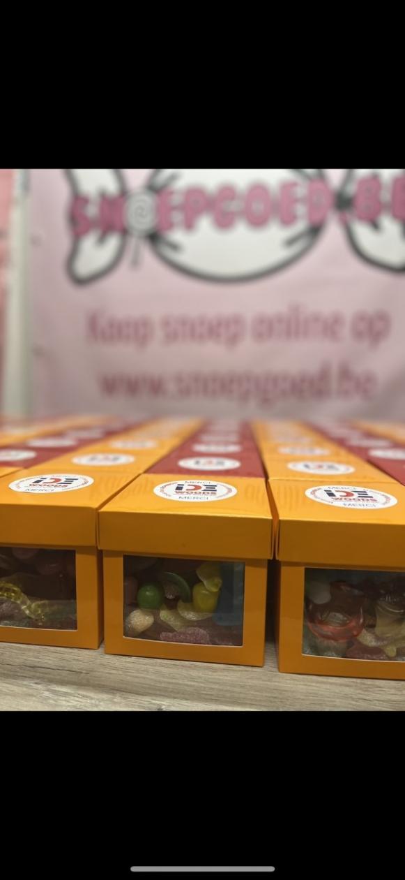 Doosjes met doorkijkvenster 